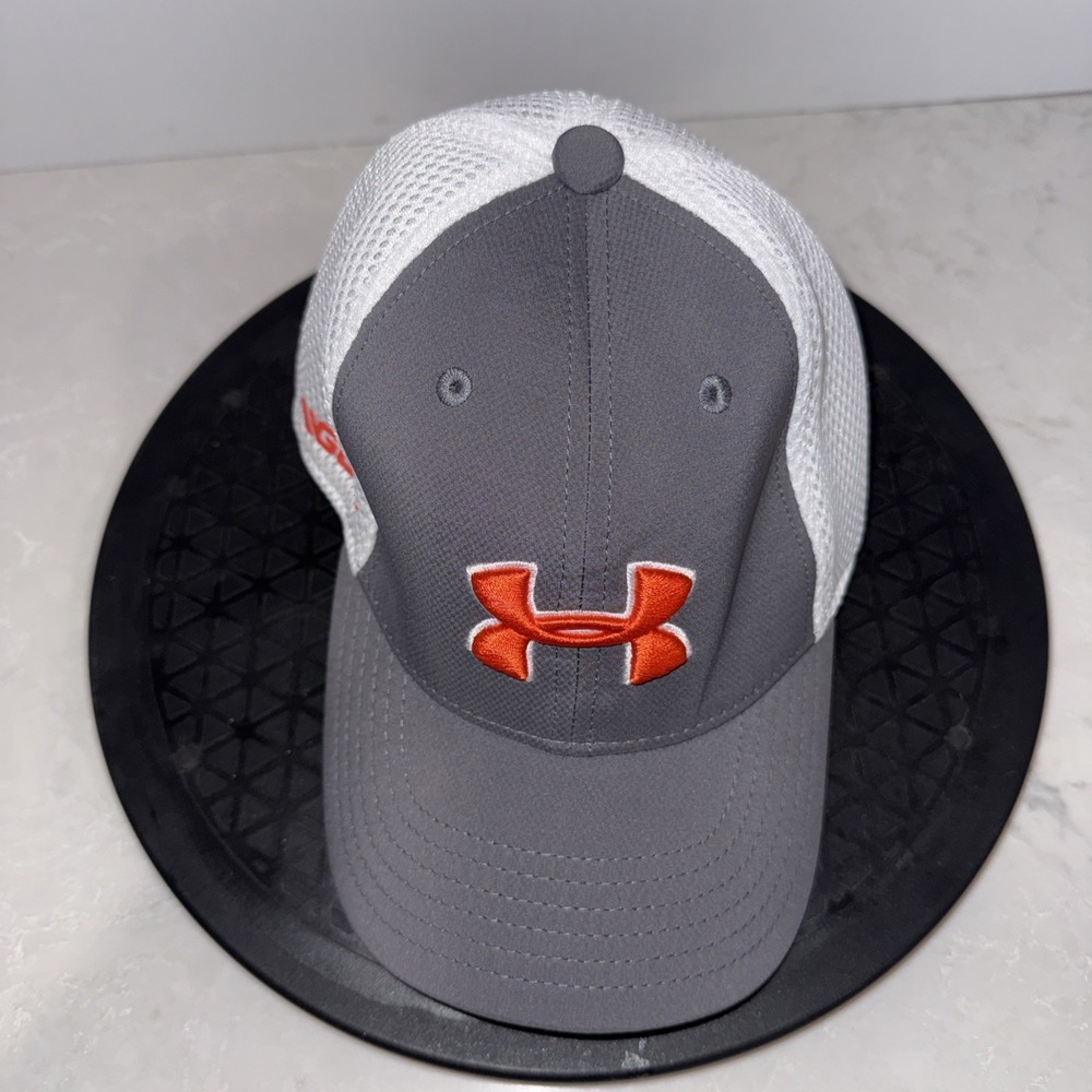 Under Armour Youth Golf/Baseball Hat small  Stretch Fit  vented gray white